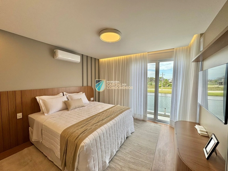 Lindo sobrado beira lago: 35ª foto da galeria de imagens do imóvel