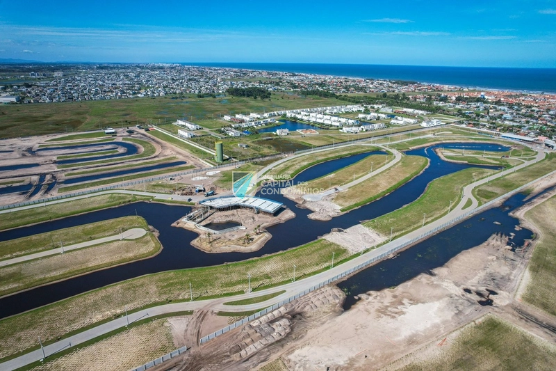 Terreno beira lago no condomínio Zen: 13ª foto da galeria de imagens do imóvel