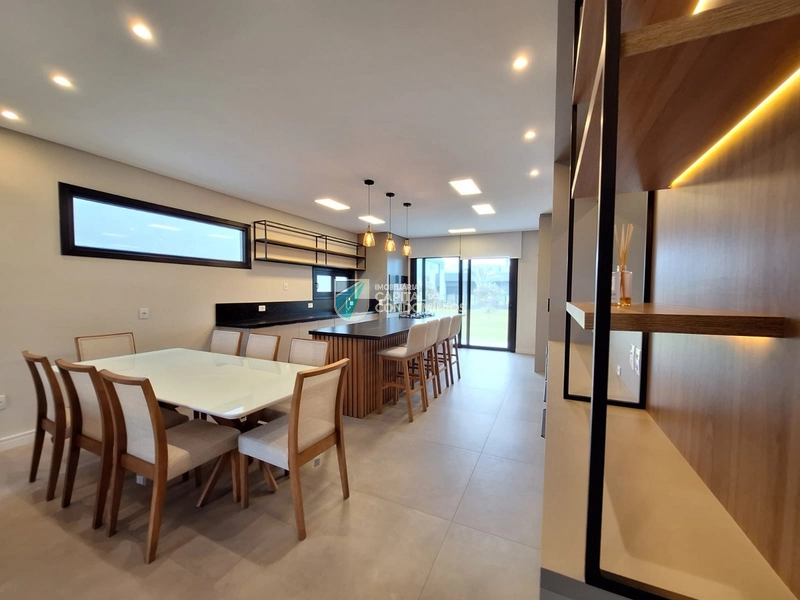 Casa mobiliada 4 suítes: 13ª foto da galeria de imagens do imóvel