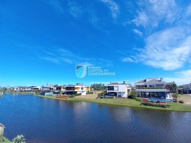 Sobrado beira lago no condomínio Celebration: 23ª foto da galeria de imagens do imóvel
