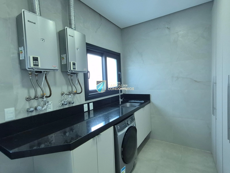 Sobrado beira lago no condomínio Celebration: 26ª foto da galeria de imagens do imóvel