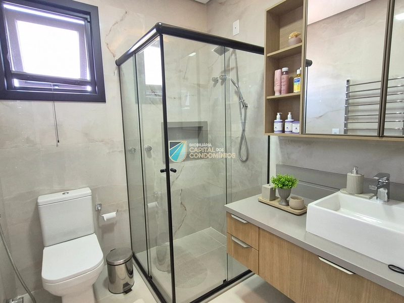 Sobrado beira lago no condomínio Celebration: 55ª foto da galeria de imagens do imóvel