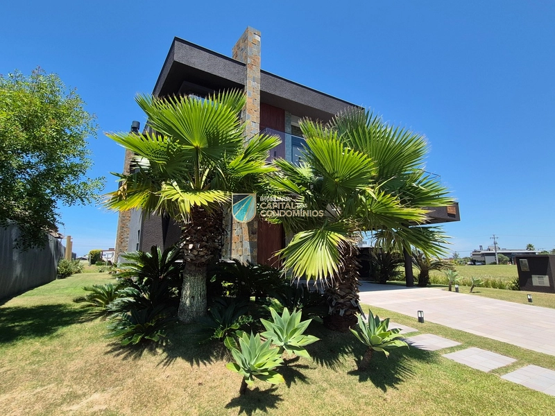 Sobrado beira lago no condomínio Celebration: 5ª foto da galeria de imagens do imóvel