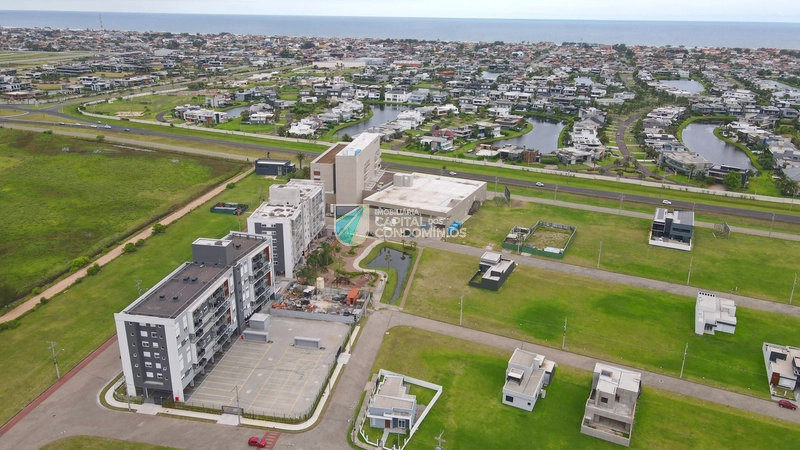 Terreno frente leste pronto para construir no Santorini: 2ª foto da galeria de imagens do imóvel