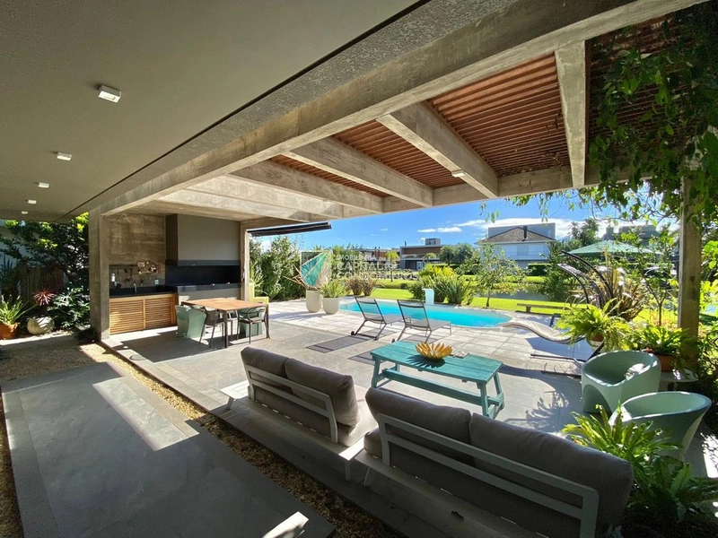 Sobrado no Condomínio Villaggio: 3ª foto da galeria de imagens do imóvel