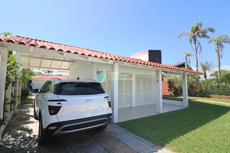 Casa térrea em Atlântida: 2ª foto da galeria de imagens do imóvel