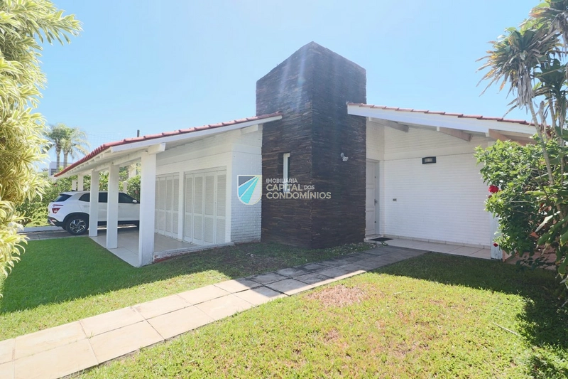 Casa térrea em Atlântida: 1ª foto da galeria de imagens do imóvel