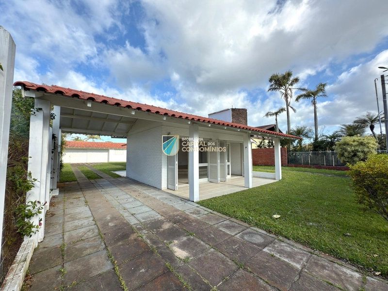 Casa térrea em Atlântida: 2ª foto da galeria de imagens do imóvel