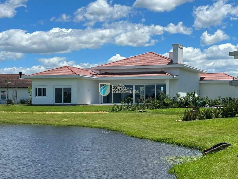 Casa térrea  no condomínio Green Village em Xangri-lá