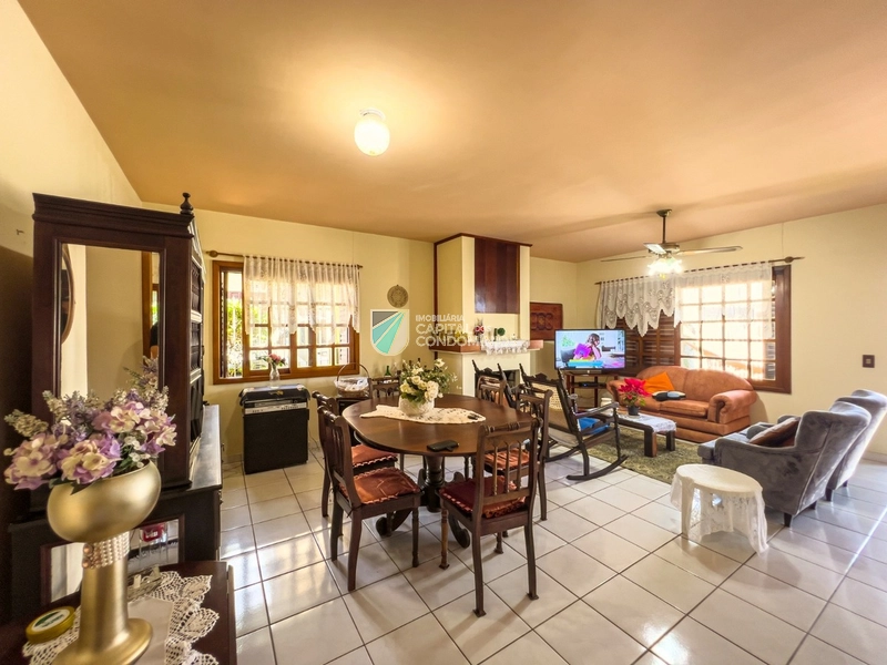 Casa térrea no centro de Xangri-lá: 6ª foto da galeria de imagens do imóvel
