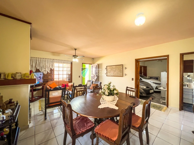 Casa térrea no centro de Xangri-lá: 7ª foto da galeria de imagens do imóvel