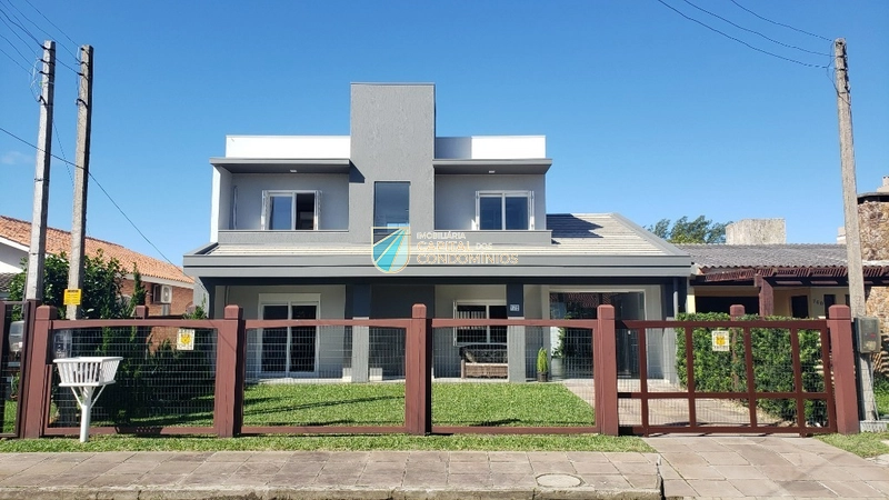 Sobrado próximo ao mar: 2ª foto da galeria de imagens do imóvel