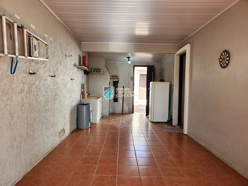 Casa com piscina: 16ª foto da galeria de imagens do imóvel