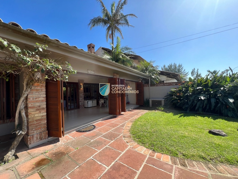 Casa junto à Atlântida: 8ª foto da galeria de imagens do imóvel