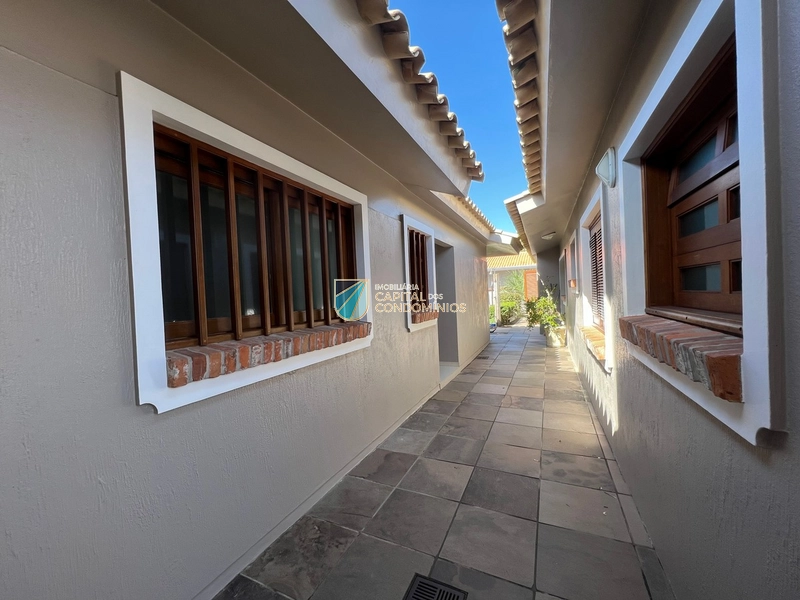 Casa junto à Atlântida: 38ª foto da galeria de imagens do imóvel