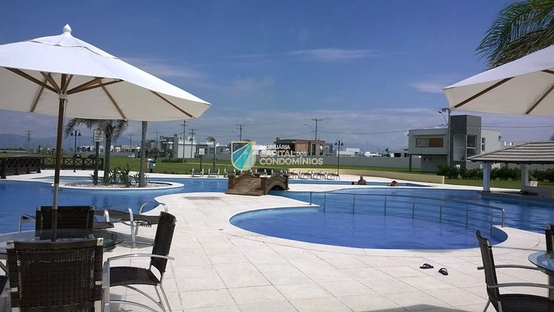 Terreno beira lago: 2ª foto da galeria de imagens do imóvel