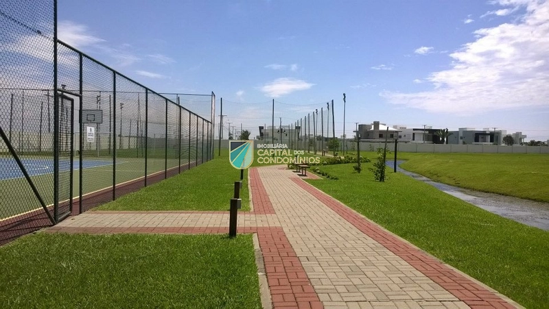 Terreno beira lago: 13ª foto da galeria de imagens do imóvel