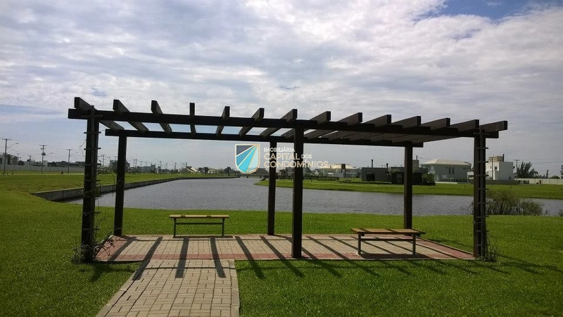 Terreno beira lago: 10ª foto da galeria de imagens do imóvel