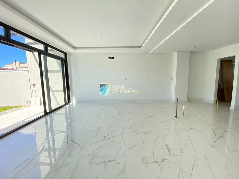 Sobrado novo no centro: 6ª foto da galeria de imagens do imóvel