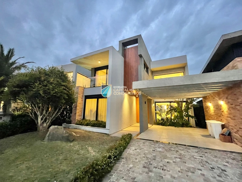 Sobrado no Capão Ilhas