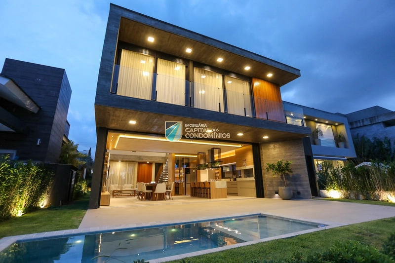 Sobrado beira lago no Condomínio Capão ilhas Resort