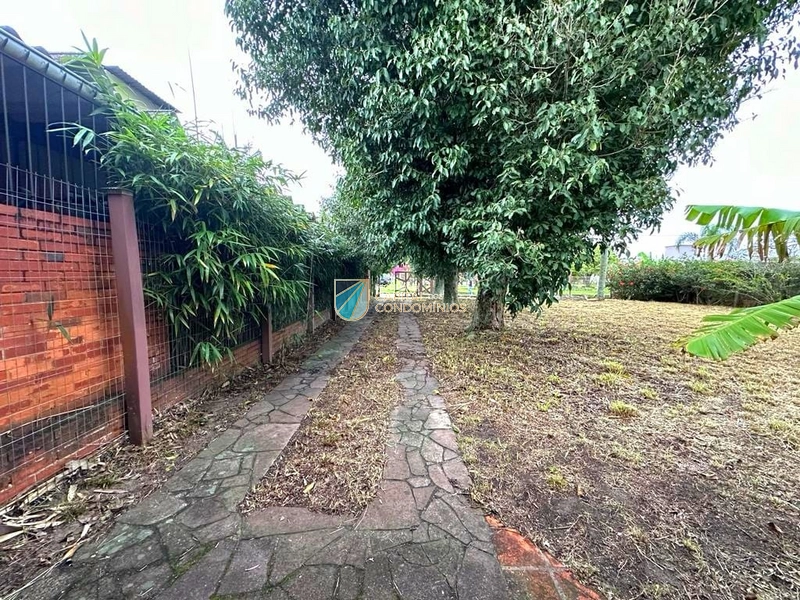 Casa em Atlântida: 2ª foto da galeria de imagens do imóvel