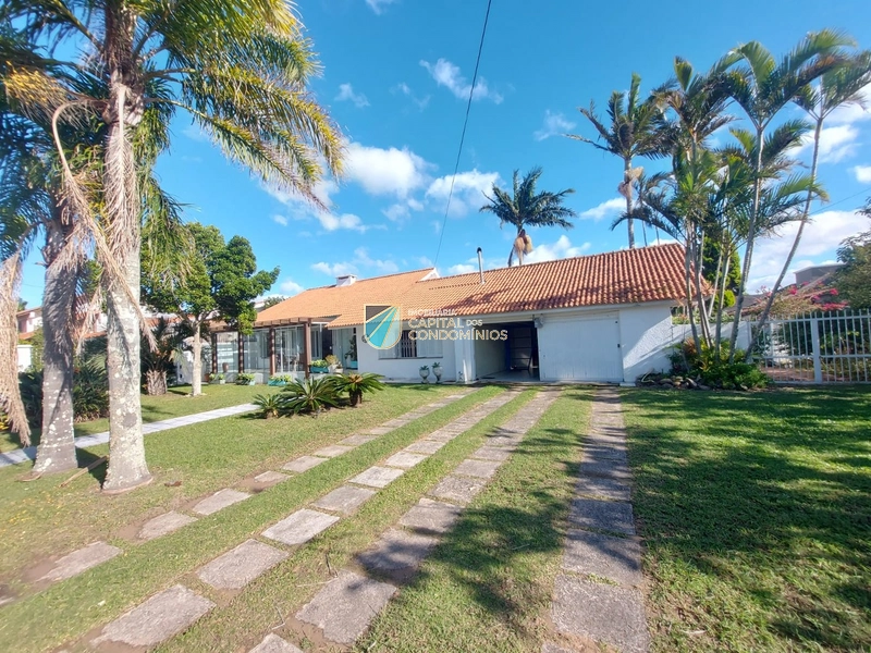 Casa em Atlântida: 3ª foto da galeria de imagens do imóvel