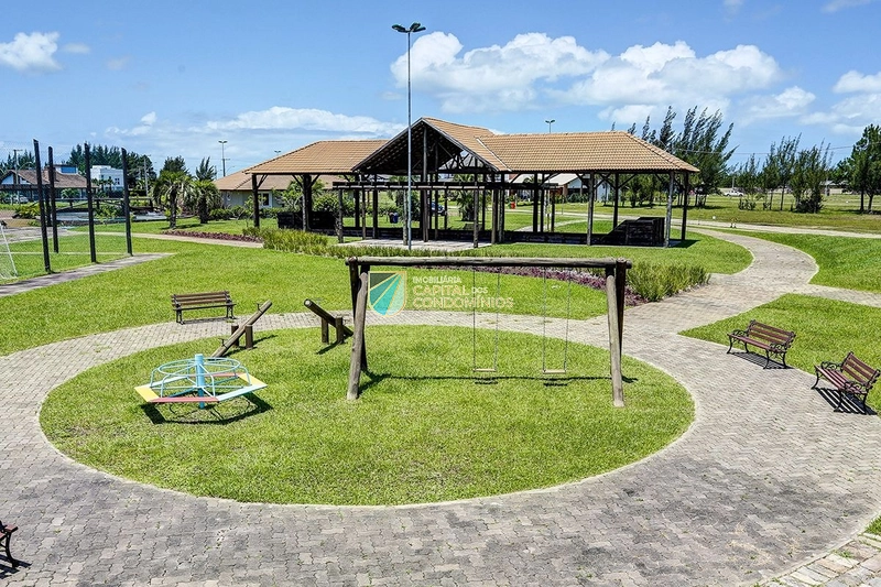 Terreno de frente a praça no condomínio Lagoa do Passo: 5ª foto da galeria de imagens do imóvel