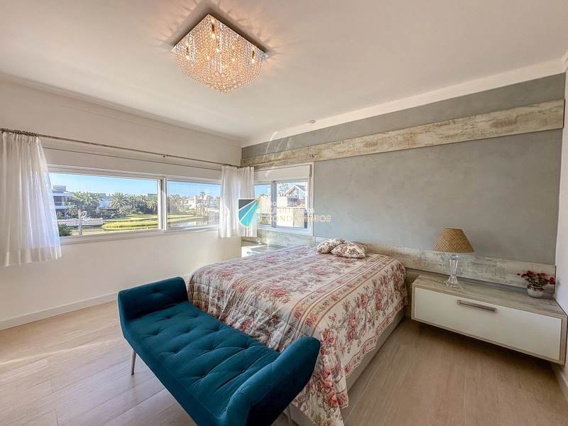 Sobrado em condomínio beira mar: 25ª foto da galeria de imagens do imóvel