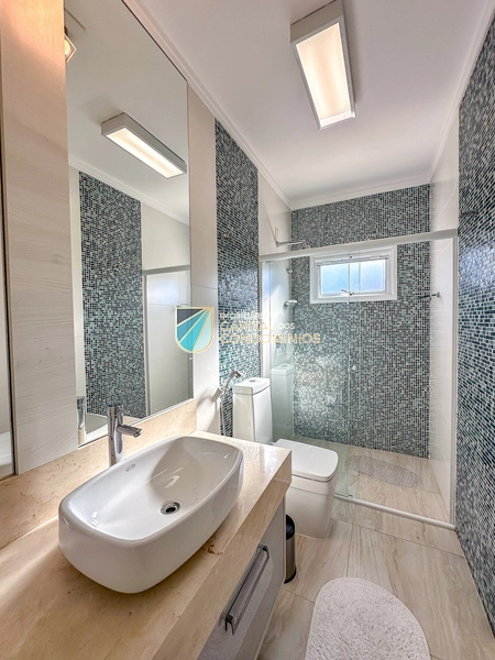 Sobrado em condomínio beira mar: 34ª foto da galeria de imagens do imóvel