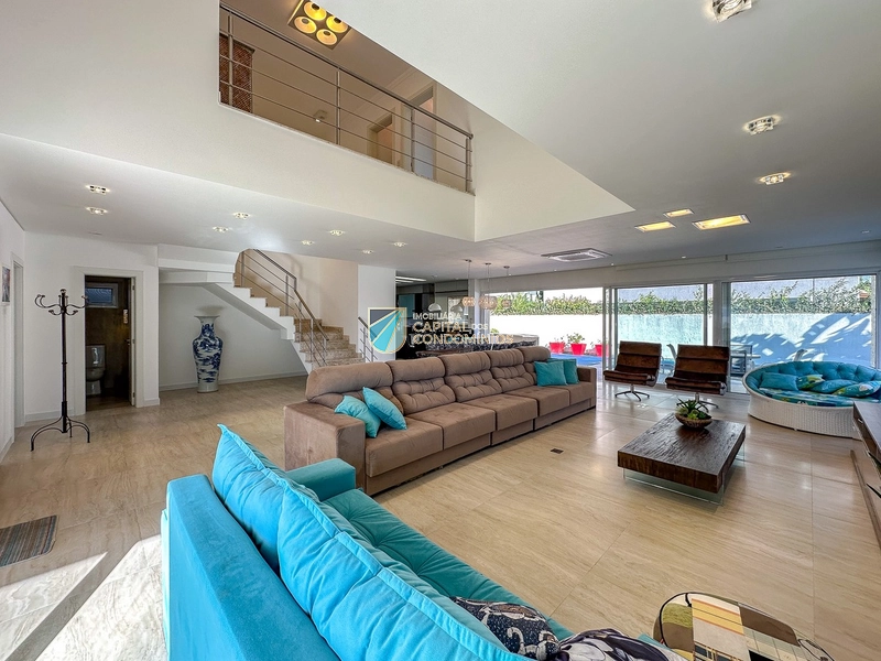 Sobrado em condomínio beira mar: 8ª foto da galeria de imagens do imóvel