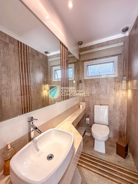 Sobrado em condomínio beira mar: 20ª foto da galeria de imagens do imóvel