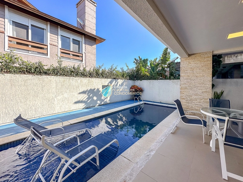 Sobrado em condomínio beira mar: 17ª foto da galeria de imagens do imóvel