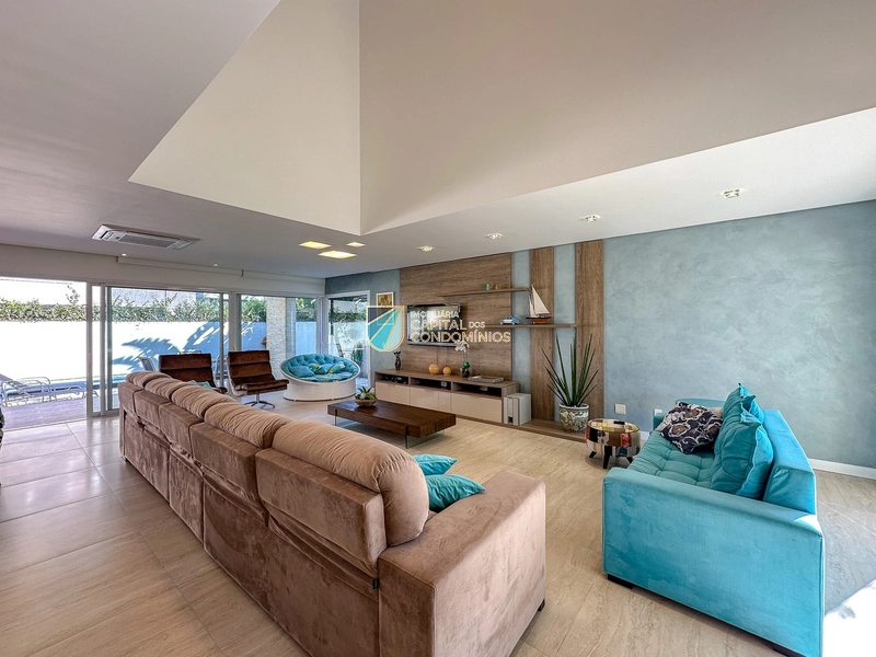 Sobrado em condomínio beira mar: 6ª foto da galeria de imagens do imóvel