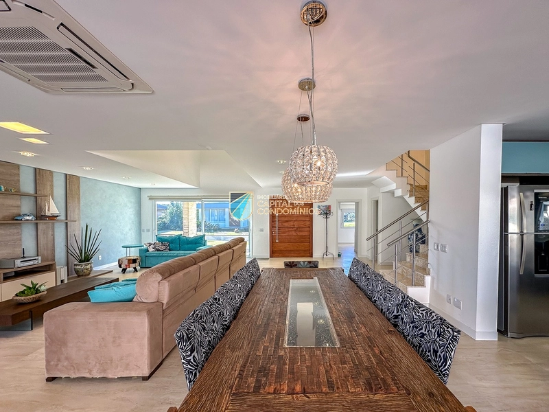 Sobrado em condomínio beira mar: 11ª foto da galeria de imagens do imóvel