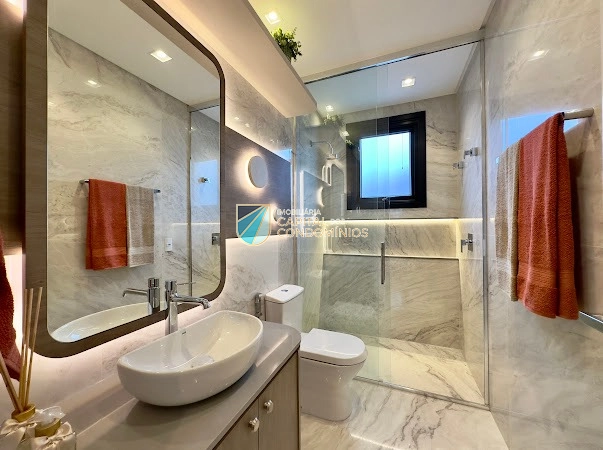 Vista espetacular para a marina e pôr do sol: 48ª foto da galeria de imagens do imóvel