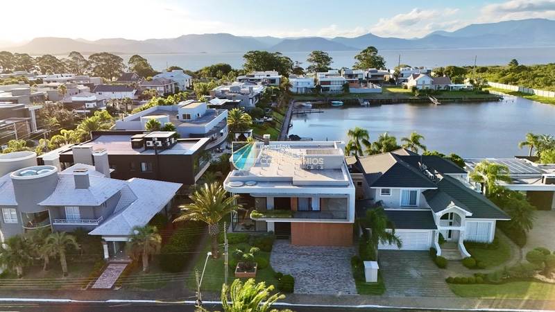 Vista espetacular para a marina e pôr do sol: 15ª foto da galeria de imagens do imóvel