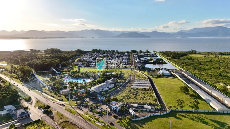 Vista espetacular para a marina e pôr do sol: 75ª foto da galeria de imagens do imóvel