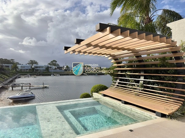 Vista espetacular para a marina e pôr do sol: 17ª foto da galeria de imagens do imóvel