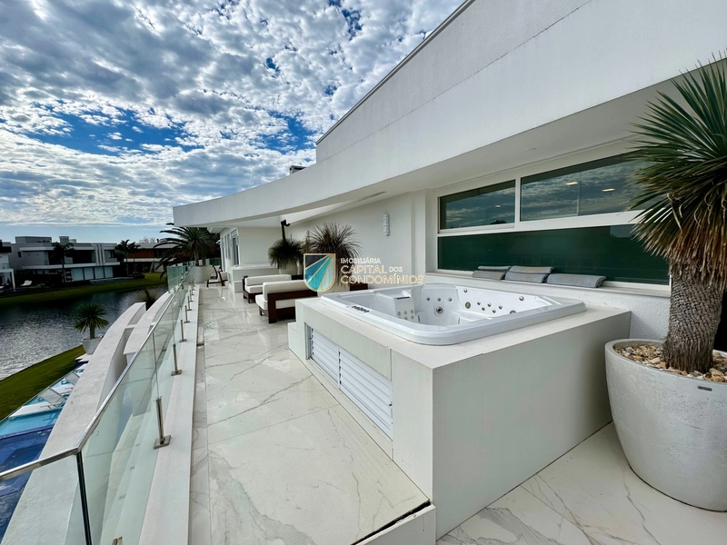 Mansão beira lago no Condomínio Enseada em Xangri-lá: 27ª foto da galeria de imagens do imóvel