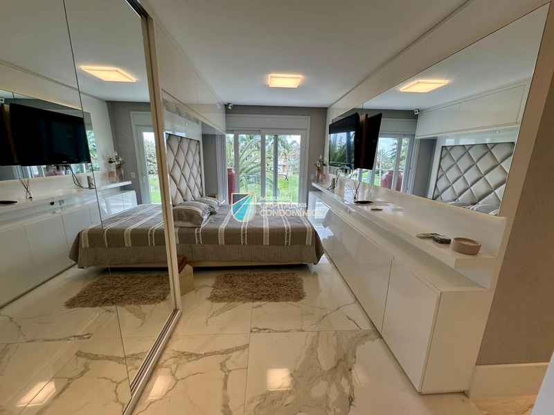 Mansão beira lago no Condomínio Enseada em Xangri-lá: 30ª foto da galeria de imagens do imóvel