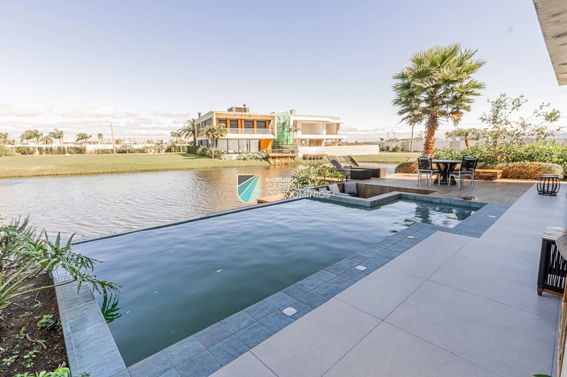 Sobrado beira lago no Condomínio Sense em Xangri-lá.: 16ª foto da galeria de imagens do imóvel