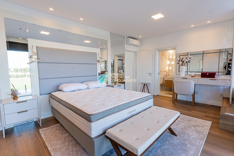 Sobrado beira lago no Condomínio Sense em Xangri-lá.: 24ª foto da galeria de imagens do imóvel