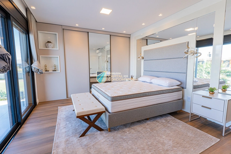 Sobrado beira lago no Condomínio Sense em Xangri-lá.: 22ª foto da galeria de imagens do imóvel