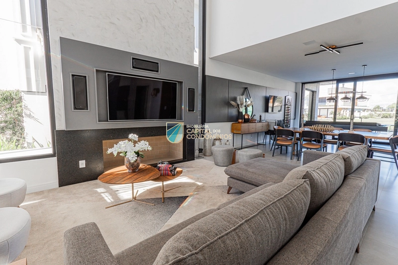 Sobrado beira lago no Condomínio Sense em Xangri-lá.: 5ª foto da galeria de imagens do imóvel