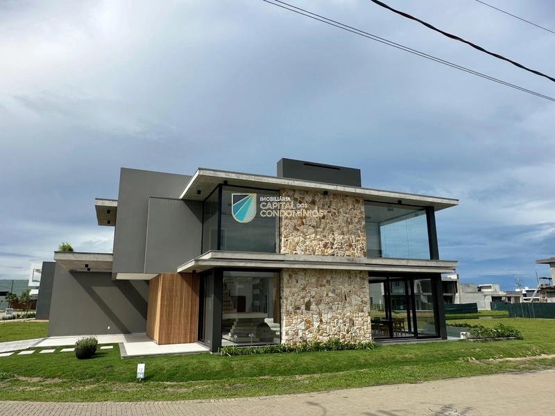 Sobrado de esquina no ZEN: 3ª foto da galeria de imagens do imóvel