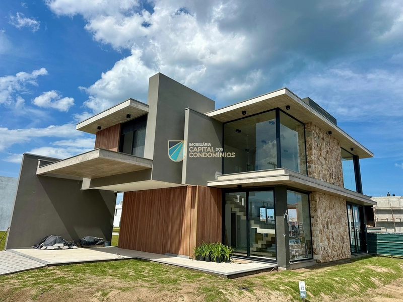 Sobrado de esquina no ZEN