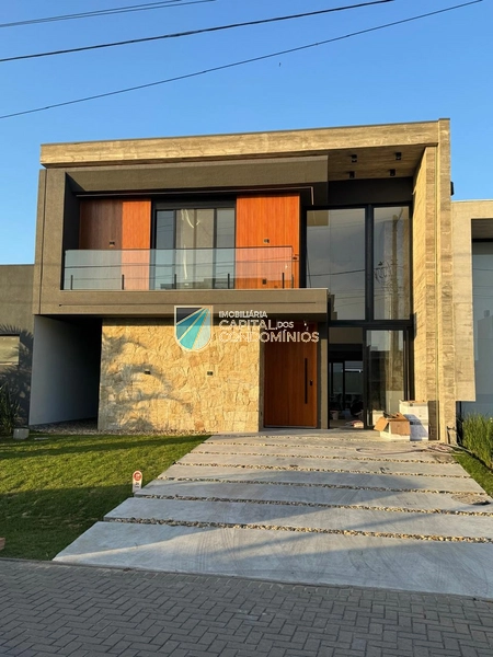 Sobrado mobiliado e decorado no condomínio Sunset: 1ª foto da galeria de imagens do imóvel