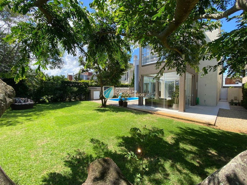 Sobrado no Bosques de Atlântida: 32ª foto da galeria de imagens do imóvel