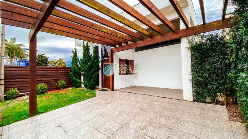 Casa em Atlântida: 2ª foto da galeria de imagens do imóvel